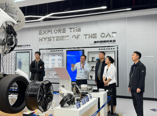 校校交流丨学院与伊犁州高级技工学校开展国家级技能大师工作室交流座谈